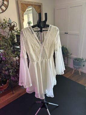 White Lace Backless Bell-Sleeve Mini Dress